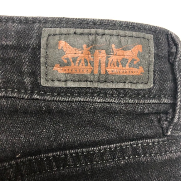 Levi’s Vintage Mid-Rise Straight Leg Dark Wash - Picture 5 of 6